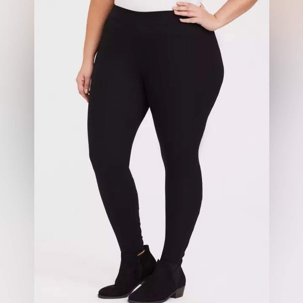 NWT Torrid Premium Legging - Lattice Mesh Insert Black - Picture 2 of 7